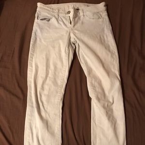 American eagle white skinny jeans